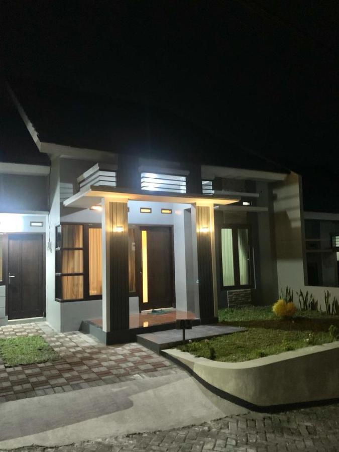 Guest House / Homestay Bukit Mutiara Residence Ngingas 외부 사진